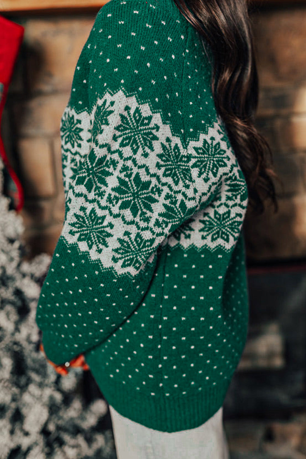 Green Snowflake Dotted Print Round Neck Sweater