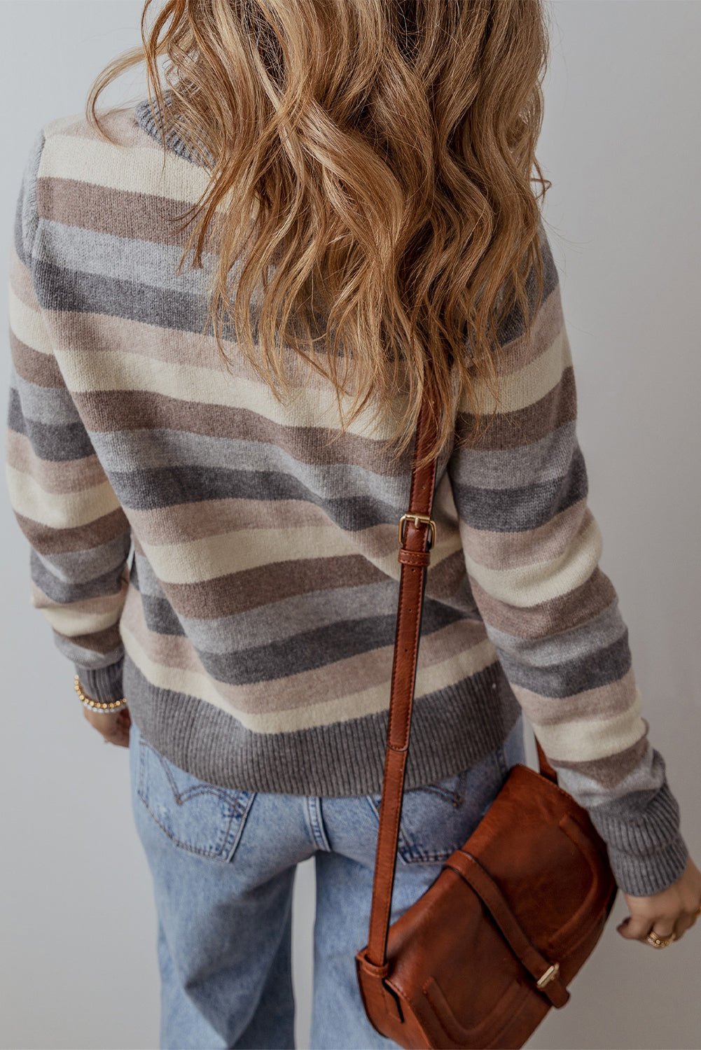 Gray Striped Ribbed Edge Round Neck