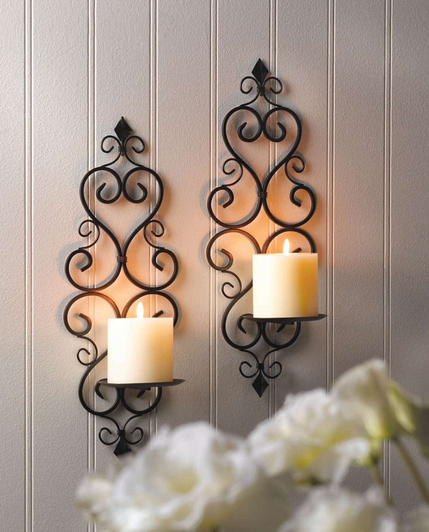 FLEUR-DE-LIS WALL SCONCE DUO