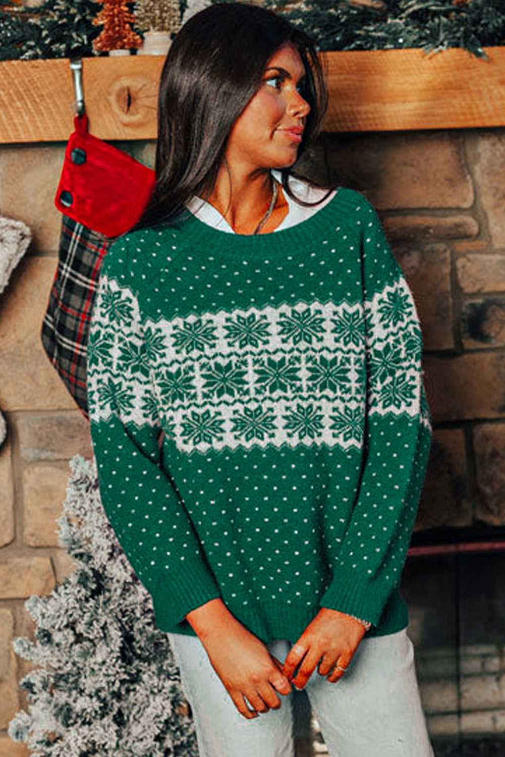 Green Snowflake Dotted Print Round Neck Sweater