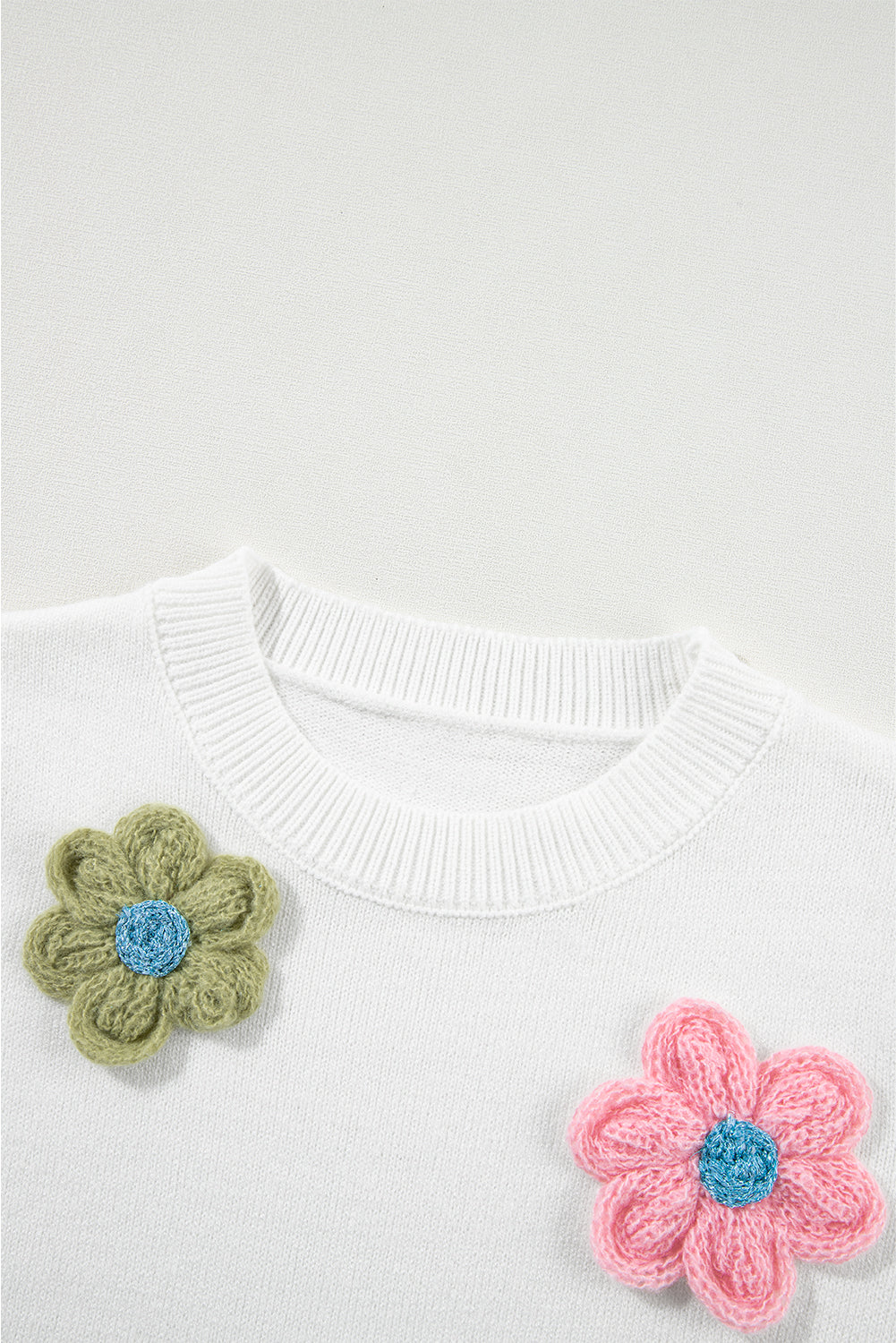 White 60s Vintage Flower Pattern Fuzzy V Neck Sweater